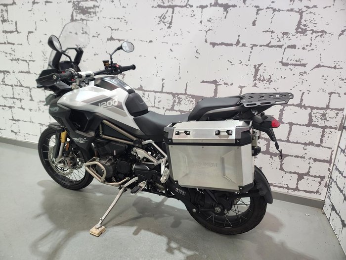 2023 Triumph Tiger 1200 Rally Pro Tiger White