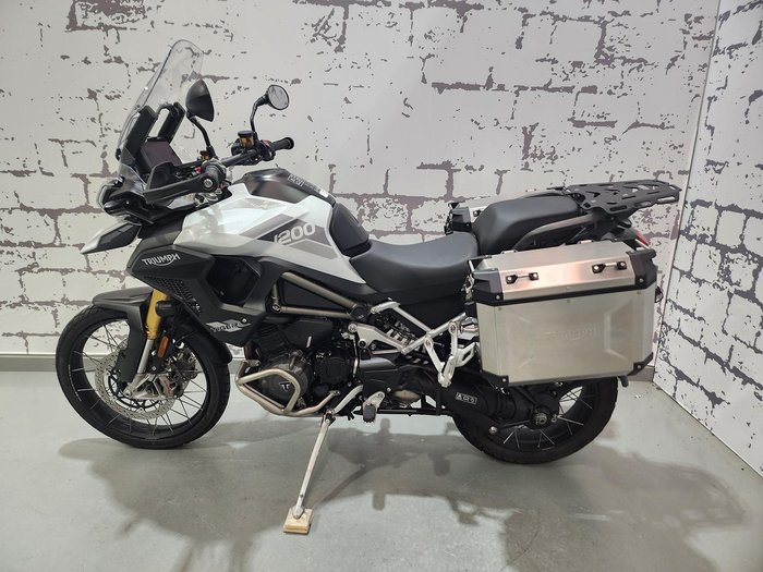 2023 Triumph Tiger 1200 Rally Pro Tiger White