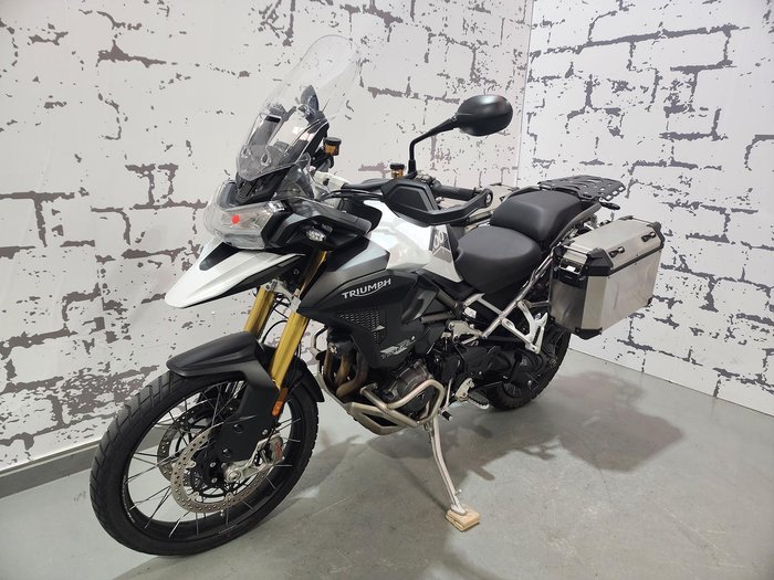 2023 Triumph Tiger 1200 Rally Pro Tiger White