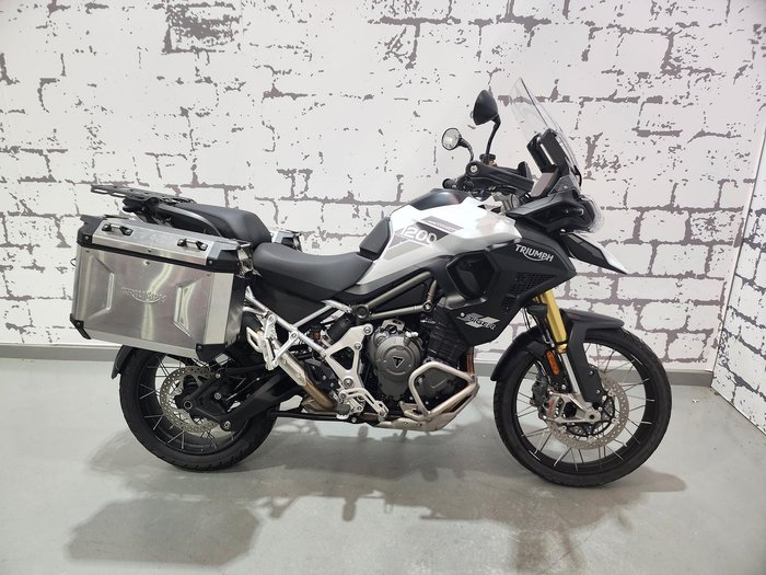 2023 Triumph Tiger 1200 Rally Pro Tiger White