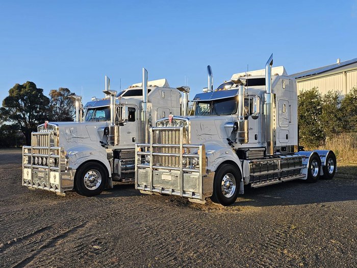 2025 Kenworth T909