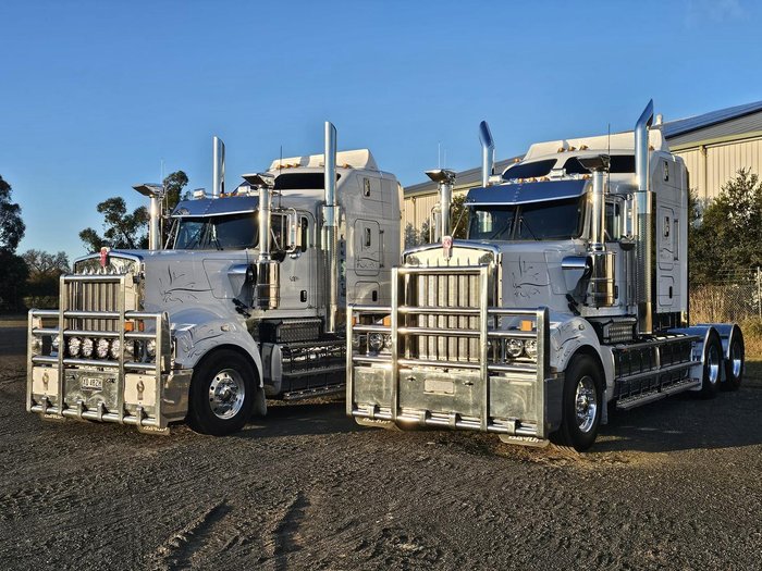 2025 Kenworth T909