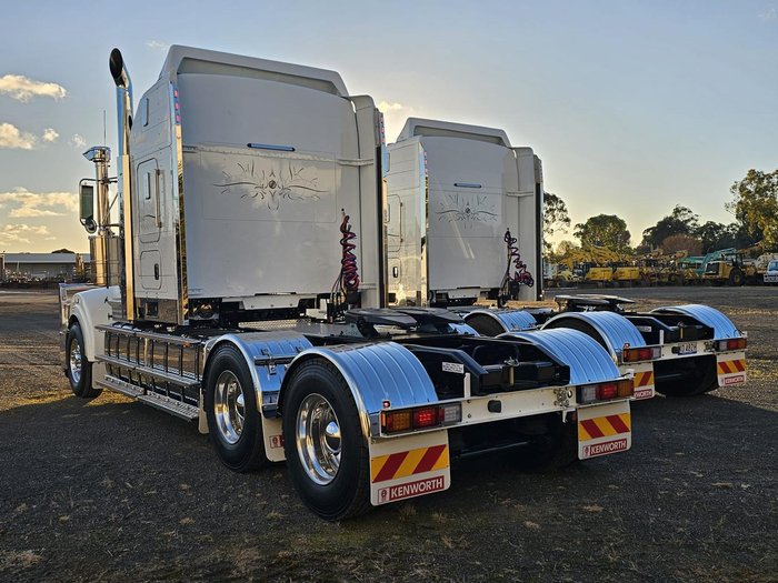 2025 Kenworth T909