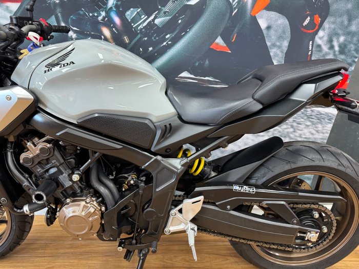 2021 Honda CB650R GREY