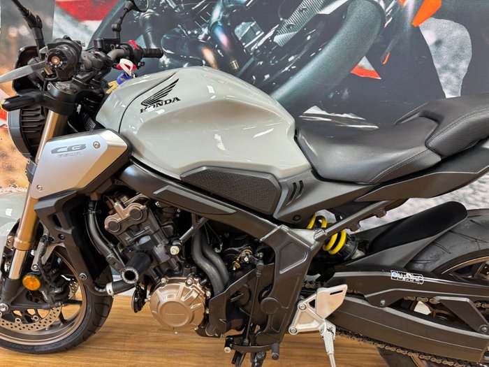 2021 Honda CB650R GREY