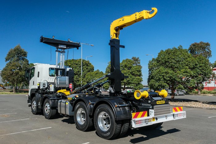 2025 Isuzu F Series FYJ300-350 White