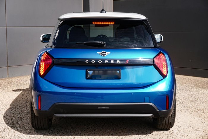 2025 MINI Cooper S Favoured