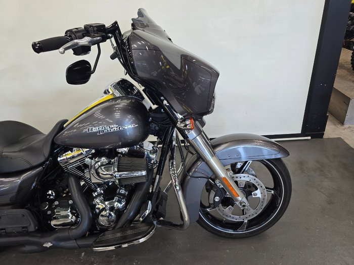 2015 Harley-davidson STREET GLIDE SPECIAL GREY