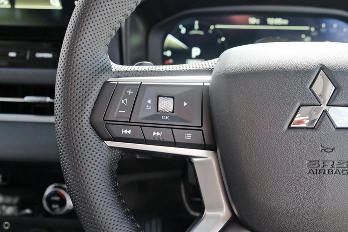 2025 Mitsubishi Outlander Exceed