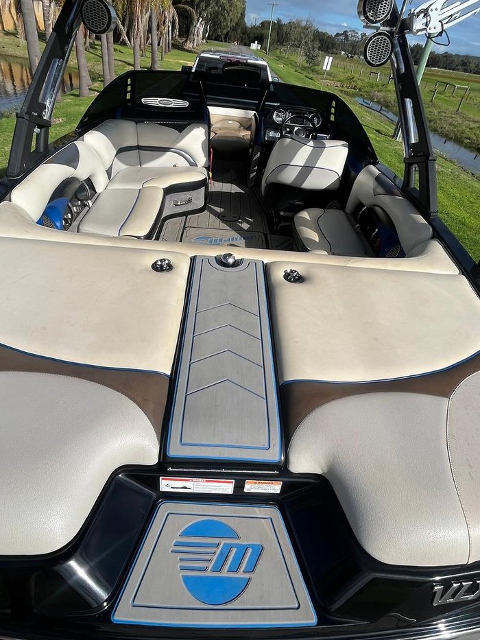 2011 Malibu Wakesetter 21 VLX