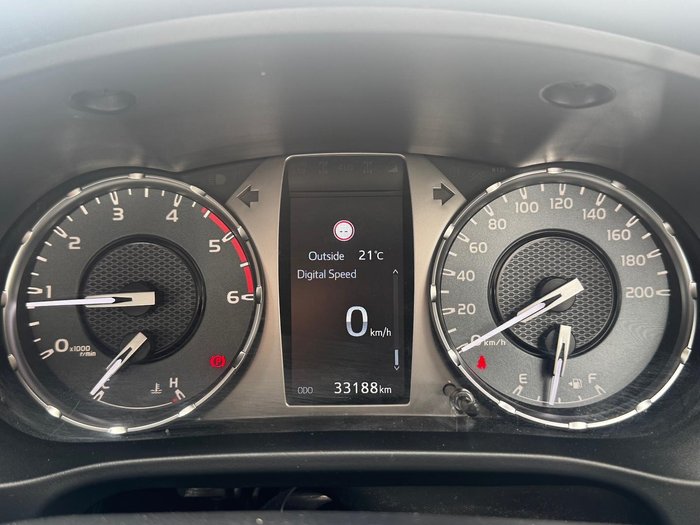 2023 Toyota Hilux SR