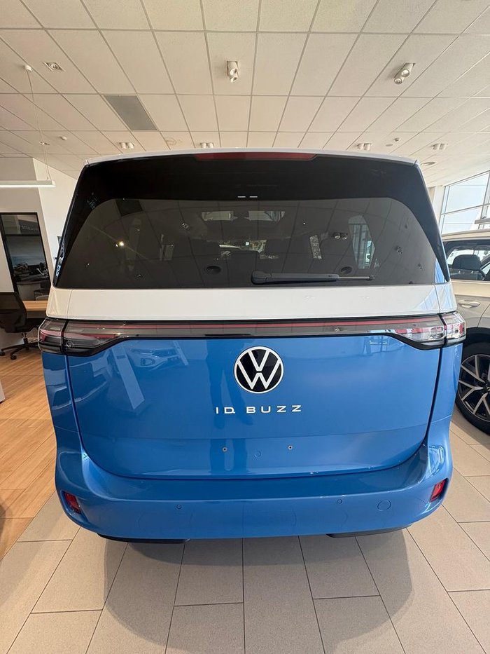 2025 Volkswagen ID. Buzz Pro BEV560