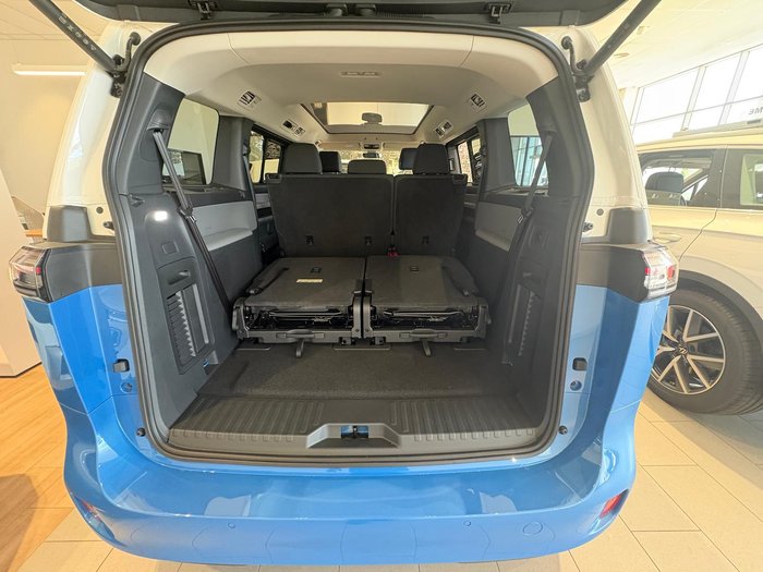 2025 Volkswagen ID. Buzz Pro BEV560