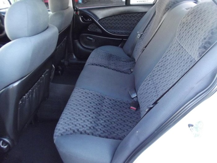 2003 Holden Commodore Executive VY II Heron White
