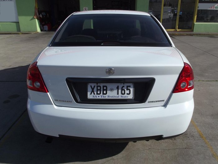 2003 Holden Commodore Executive VY II Heron White