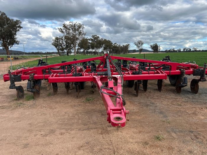 2021 Tatu Ast-Matic Trailing Deep Ripper Used RED