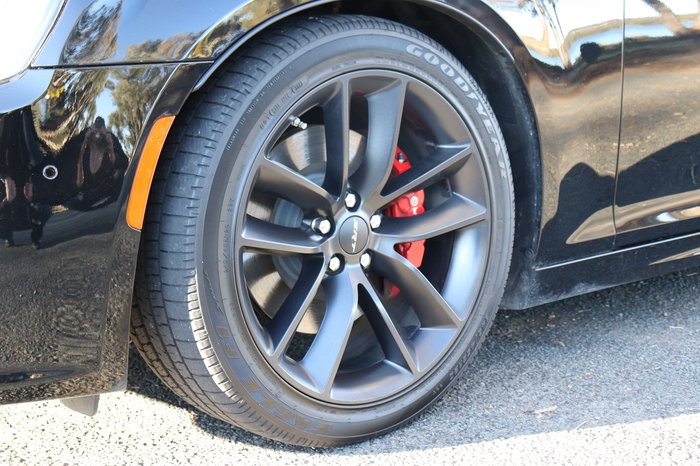 2021 Chrysler 300 SRT