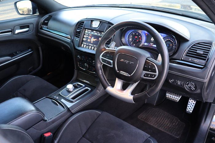 2021 Chrysler 300 SRT
