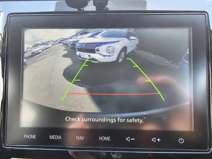 2024 Mitsubishi Pajero Sport GLS