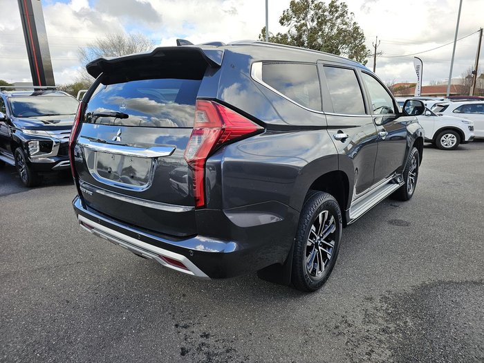 2024 Mitsubishi Pajero Sport GLS