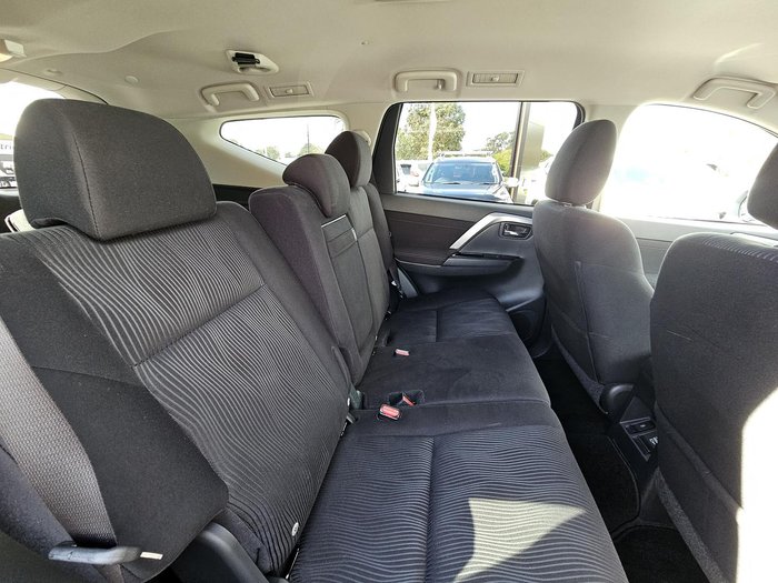 2024 Mitsubishi Pajero Sport GLS