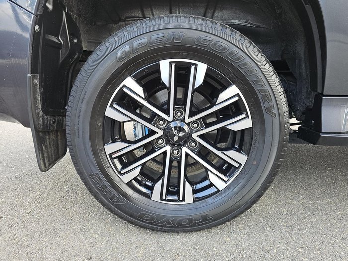 2024 Mitsubishi Pajero Sport GLS