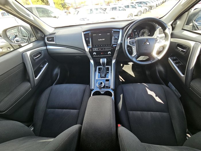 2024 Mitsubishi Pajero Sport GLS