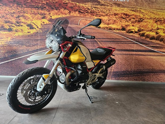 2021 Moto Guzzi V85 TT Evocative V85