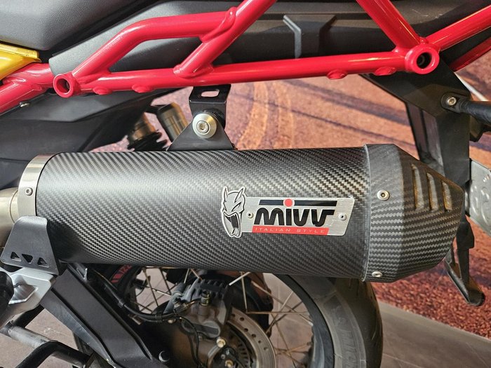 2021 Moto Guzzi V85 TT Evocative V85