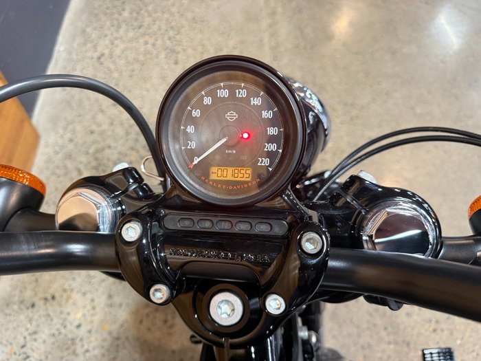2015 Harley-davidson XL1200C 1200 CUSTOM Black