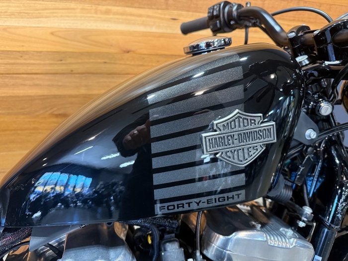2015 Harley-davidson XL1200C 1200 CUSTOM Black