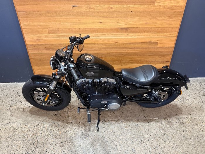 2015 Harley-davidson XL1200C 1200 CUSTOM Black