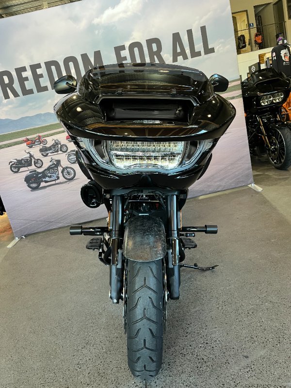2024 Harley-davidson FLTRXSTSE CVO RD GLIDE ST 121 RAVEN METALLIC