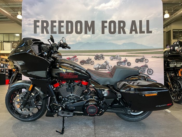 2024 Harley-davidson FLTRXSTSE CVO RD GLIDE ST 121 RAVEN METALLIC