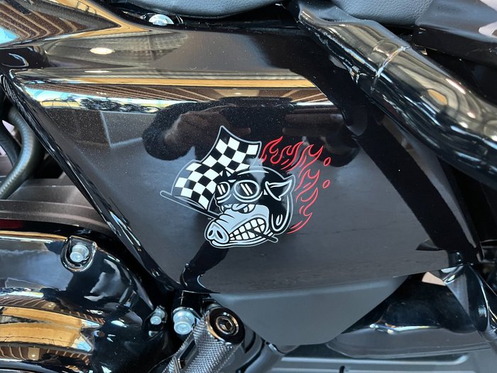 2024 Harley-davidson FLTRXSTSE CVO RD GLIDE ST 121 RAVEN METALLIC