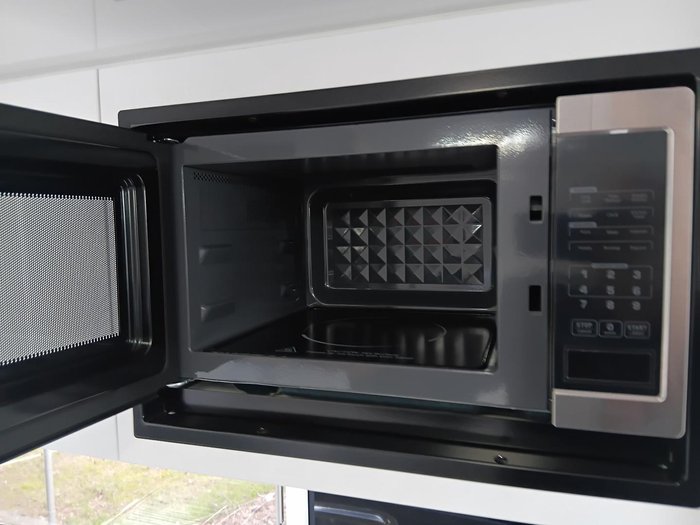 2025 Red Centre Kimberley 21 Type B (was $121,990 now $116,990)