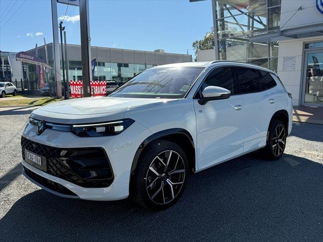 2025 Volkswagen TAYRON R-LINE