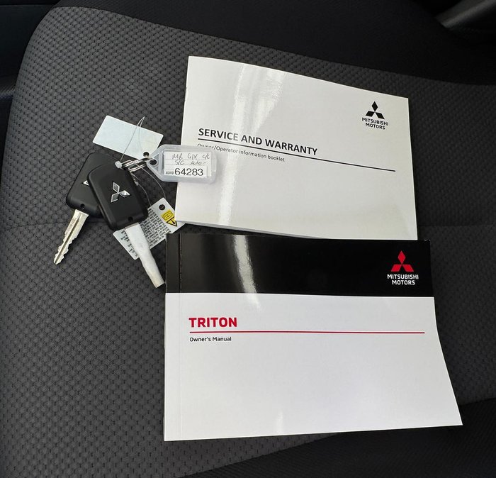 2024 Mitsubishi Triton GLX