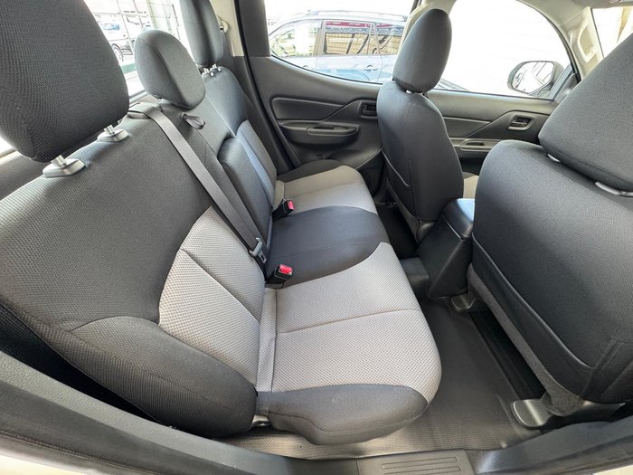 2024 Mitsubishi Triton GLX