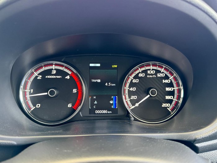 2024 Mitsubishi Triton GLX
