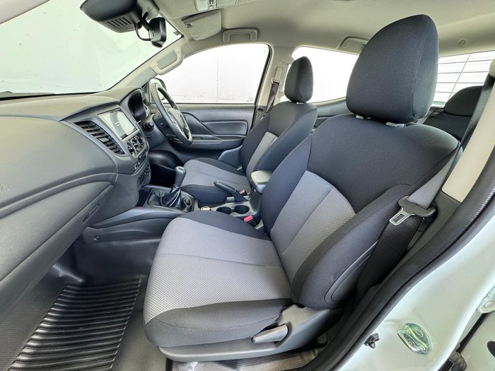 2024 Mitsubishi Triton GLX