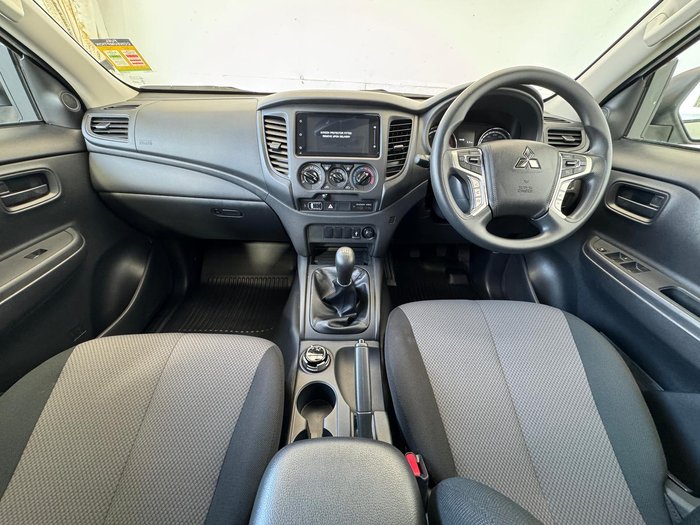 2024 Mitsubishi Triton GLX