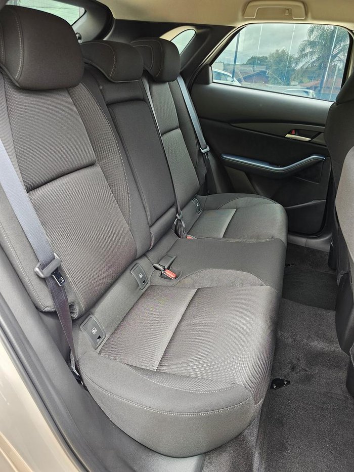 2025 Mazda CX-30 G20 Evolve