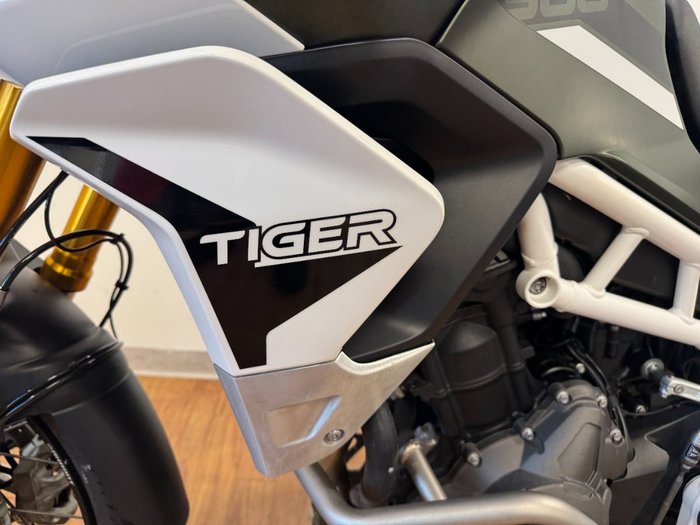 2023 Triumph TIGER 900 RALLY GREEN