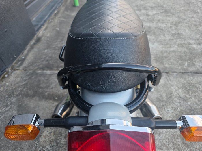 2019 Royal Enfield INTERCEPTOR 650 CHROME beige