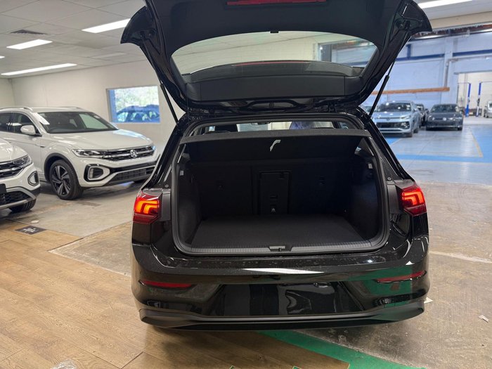 2025 Volkswagen Golf 110TSI Life