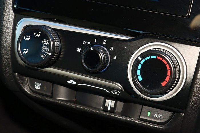 2016 Honda Jazz VTi