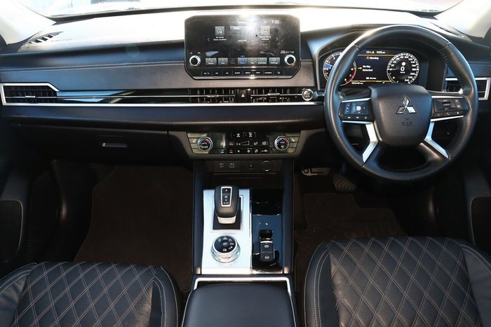 2021 Mitsubishi Outlander Exceed