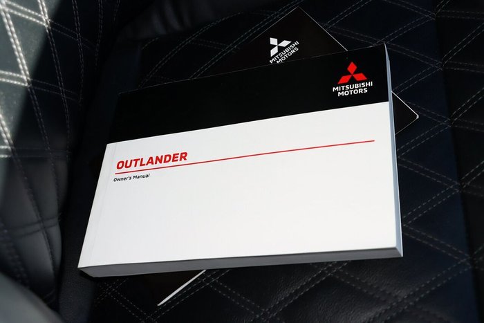 2021 Mitsubishi Outlander Exceed