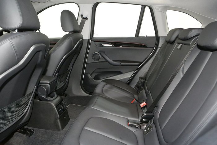2022 BMW X1 sDrive20i